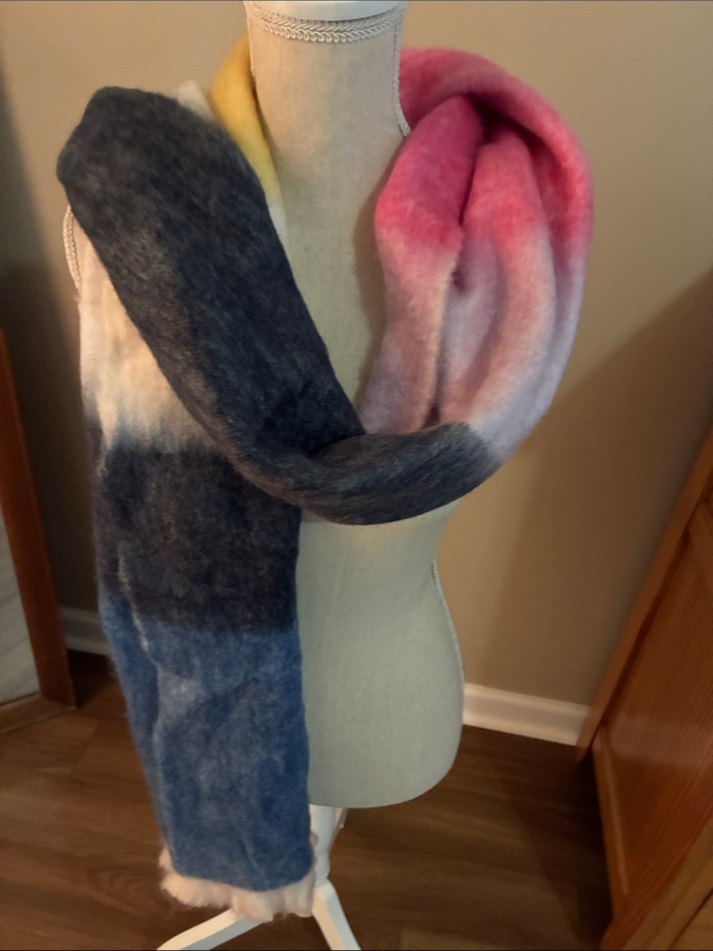 GAP Ombre Plush Wrap Scarf in Pink, Blue, Gray, Yellow